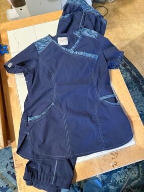 Women’s Scrubs set Navy Blue with Contrast Trim
